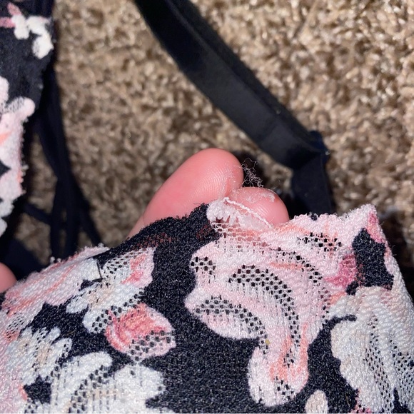 Victoria’s Secret PINK Black & Pink Lacy Front Clasp Push Up Bra 34DD - Picture 6 of 6